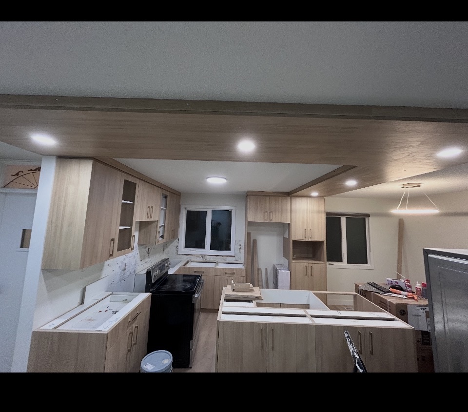 Kitchen with recessed pot lighting